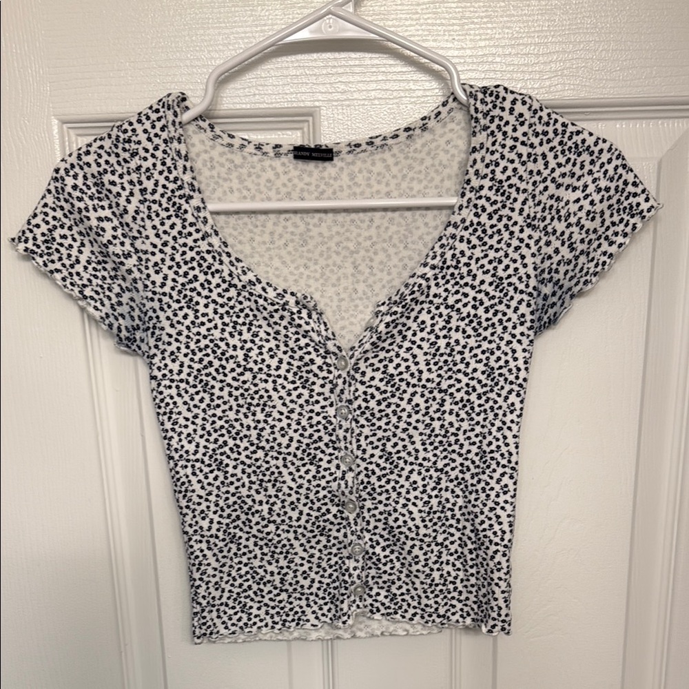 Brandy Melville Black and White Flower Button Crop Top